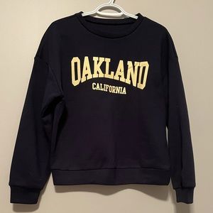 Oakland California Sweatshirt Size M (no tag)
